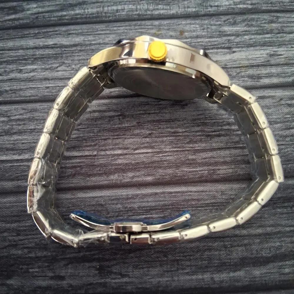 Gold‎ and Silver Men's Watch